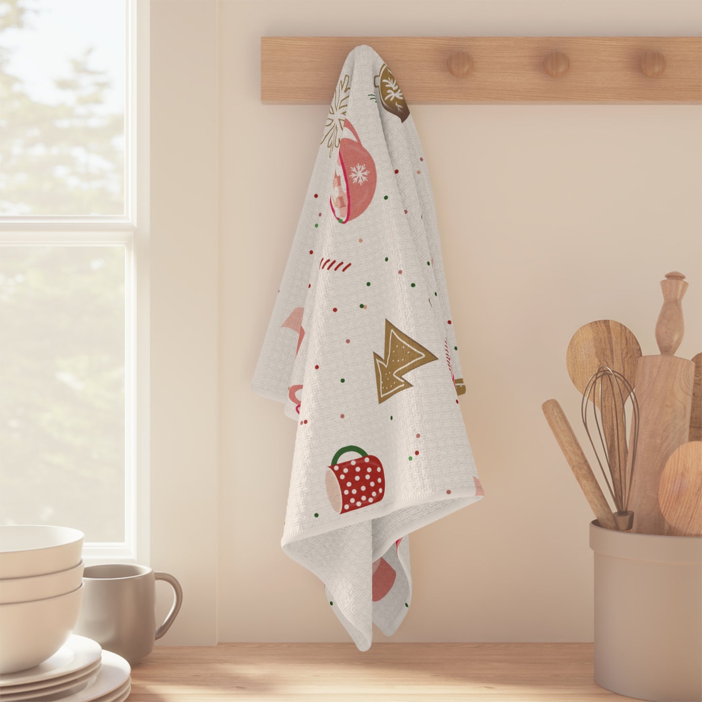 Holiday Hot Cocoa Microfiber Towel — Festive Christmas Mug & Cookie Tea Towel