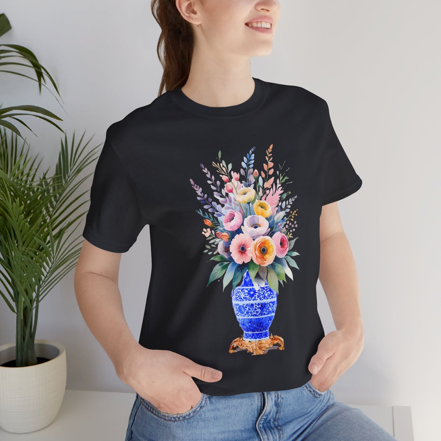 Classic Floral Vase – Minimal Feel-Good Unisex Tee