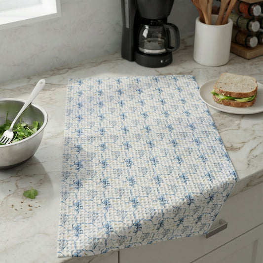 Blue Floral Kitchen Towel – Botanical Pattern Kitchen Decor in Off White & Soft Blue