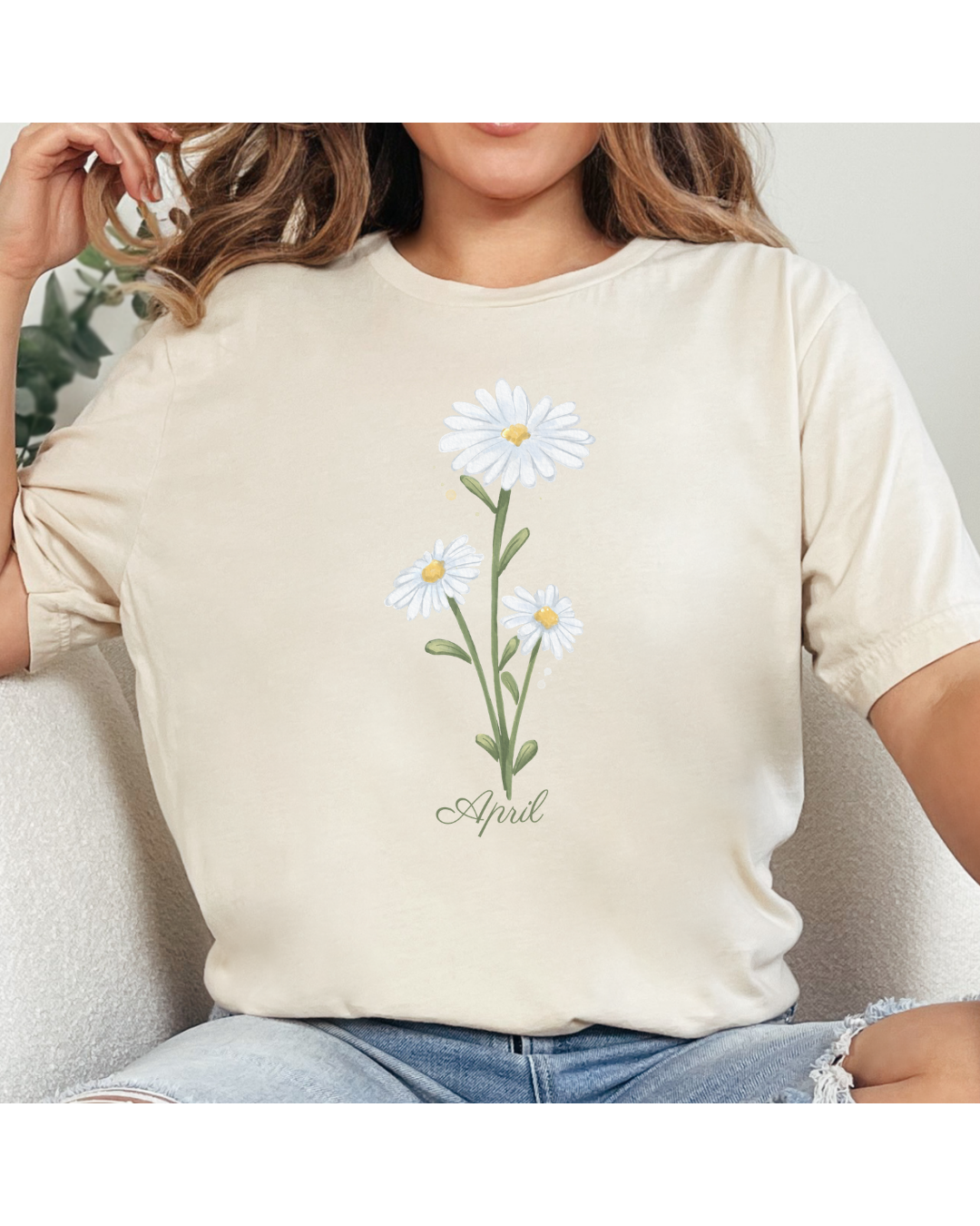April Birthday Daisy T-shirt — Floral Tee